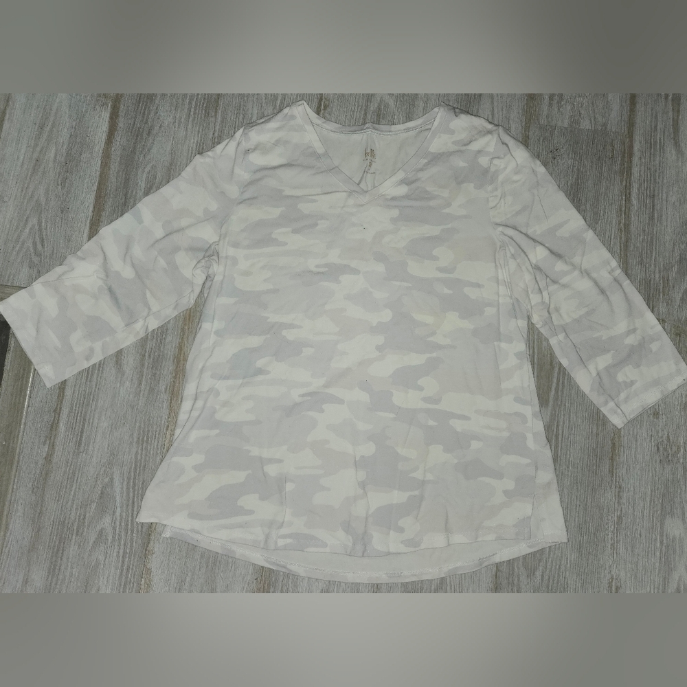 Belle by Kim Gravel Printed 3/4 Sleeve Tee